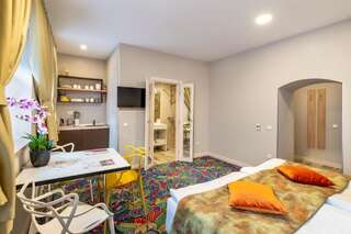 Апарт-отели Blumenhaus Sibiu Сибиу Studio Apartment (Orchidea)-3